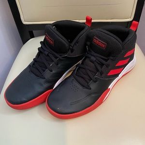 Black, white and red Adidas shoes - size 6